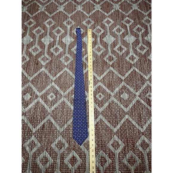 Brooks Brothers Chain Link Patten Blue 100 Percent Silk Tie - Picture 1 of 4